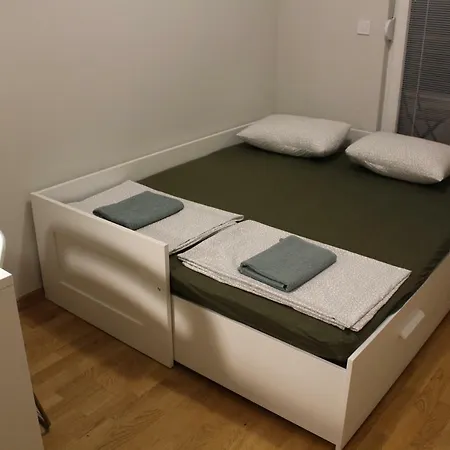 3 Apartment *