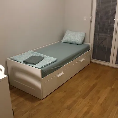 3 Apartment *